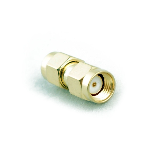 Stecker-zu-Stecker-Adapter